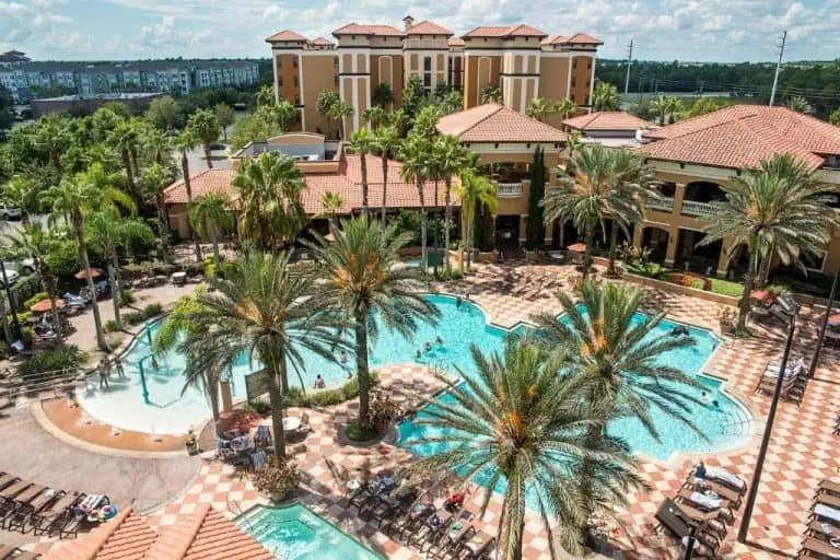 Floridays Orlando condo resort - FPAT Florida Condo has a pool and palm trees included in Reserve Study