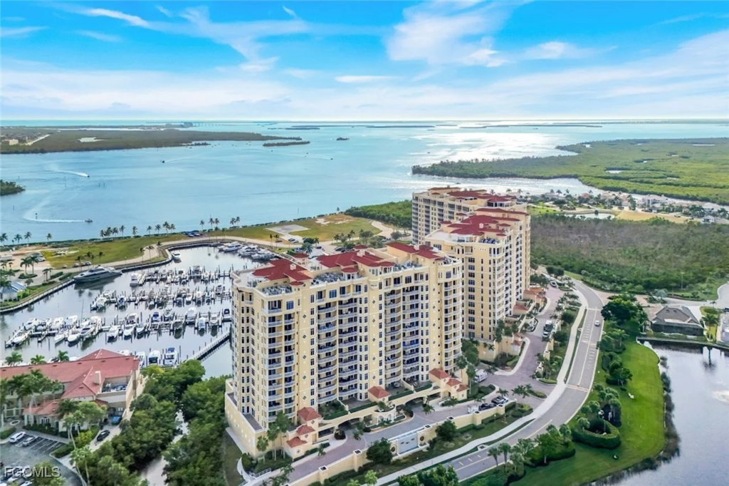 Florida 12 Story Garden Condominium Community Needing a Traditional Reserve Study